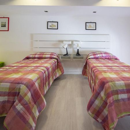 Maniace Homes - Federico & Angelica By Ortigia Apartments シラクーサ エクステリア 写真