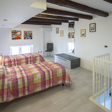 Maniace Homes - Federico & Angelica By Ortigia Apartments シラクーサ エクステリア 写真