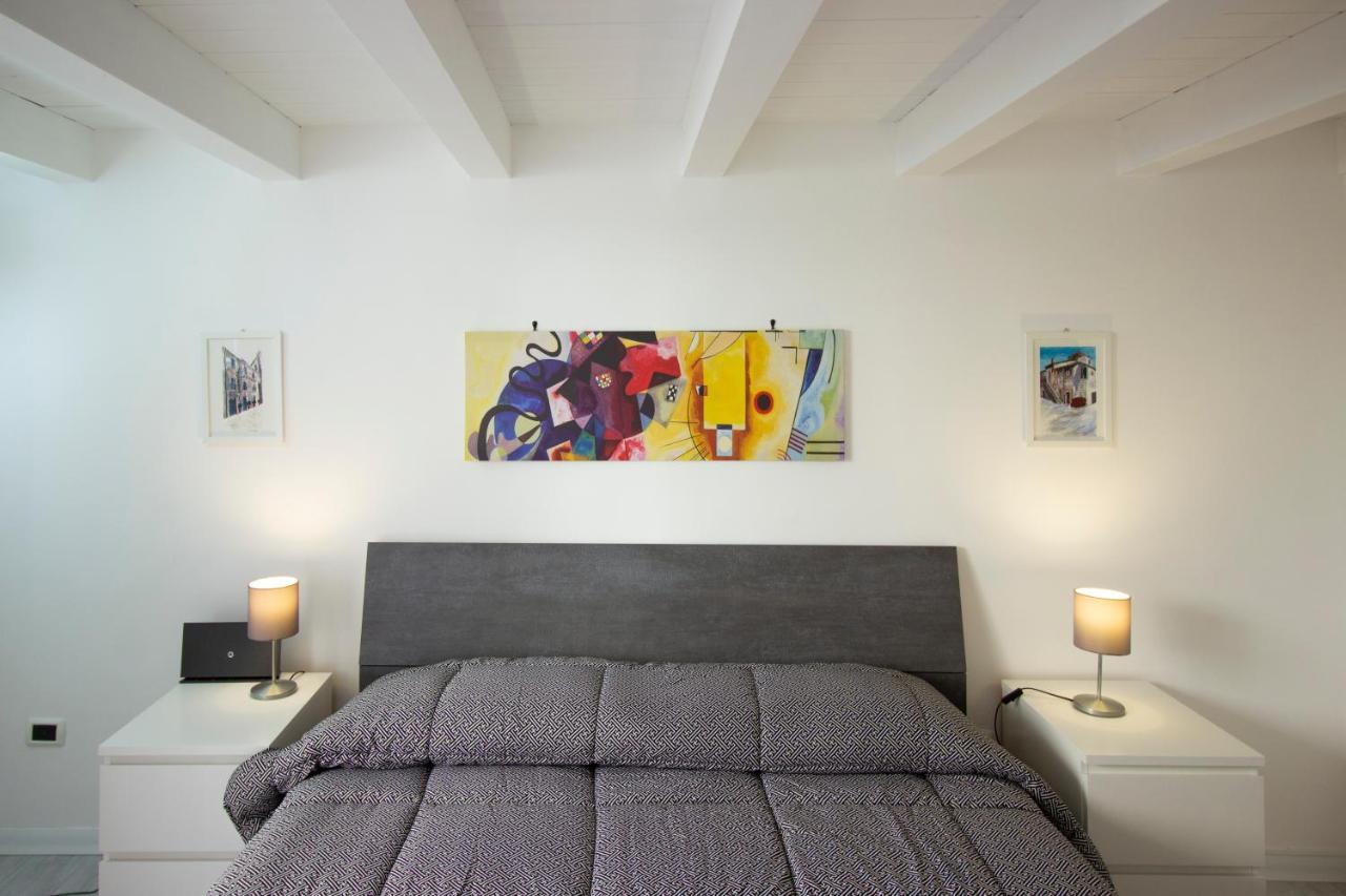 Maniace Homes - Federico & Angelica By Ortigia Apartments シラクーサ エクステリア 写真
