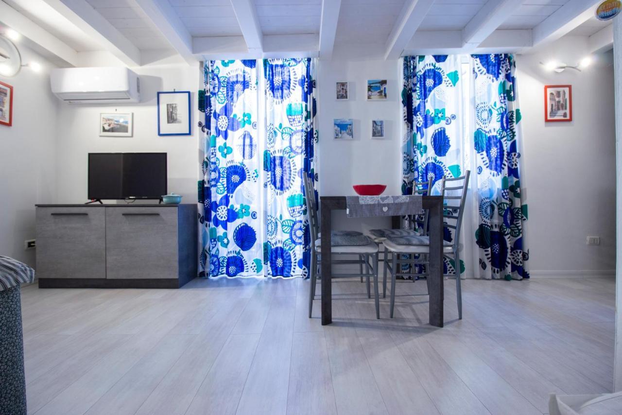 Maniace Homes - Federico & Angelica By Ortigia Apartments シラクーサ エクステリア 写真