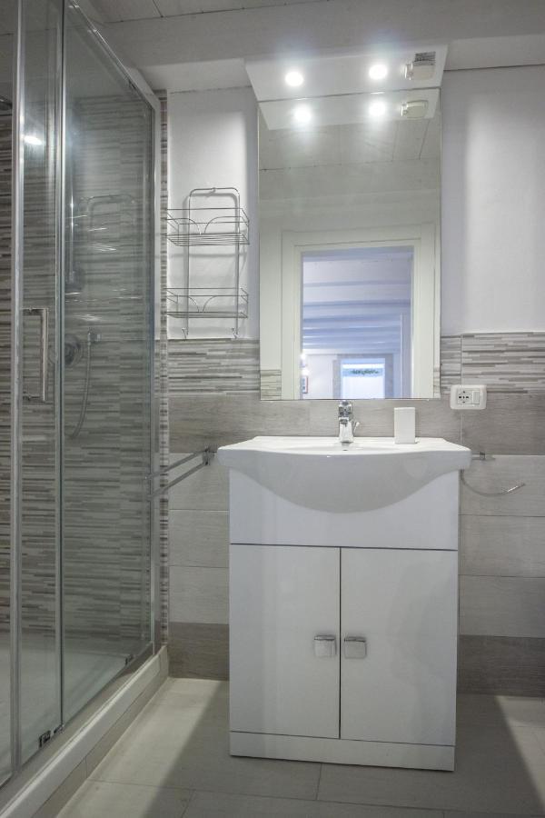 Maniace Homes - Federico & Angelica By Ortigia Apartments シラクーサ エクステリア 写真