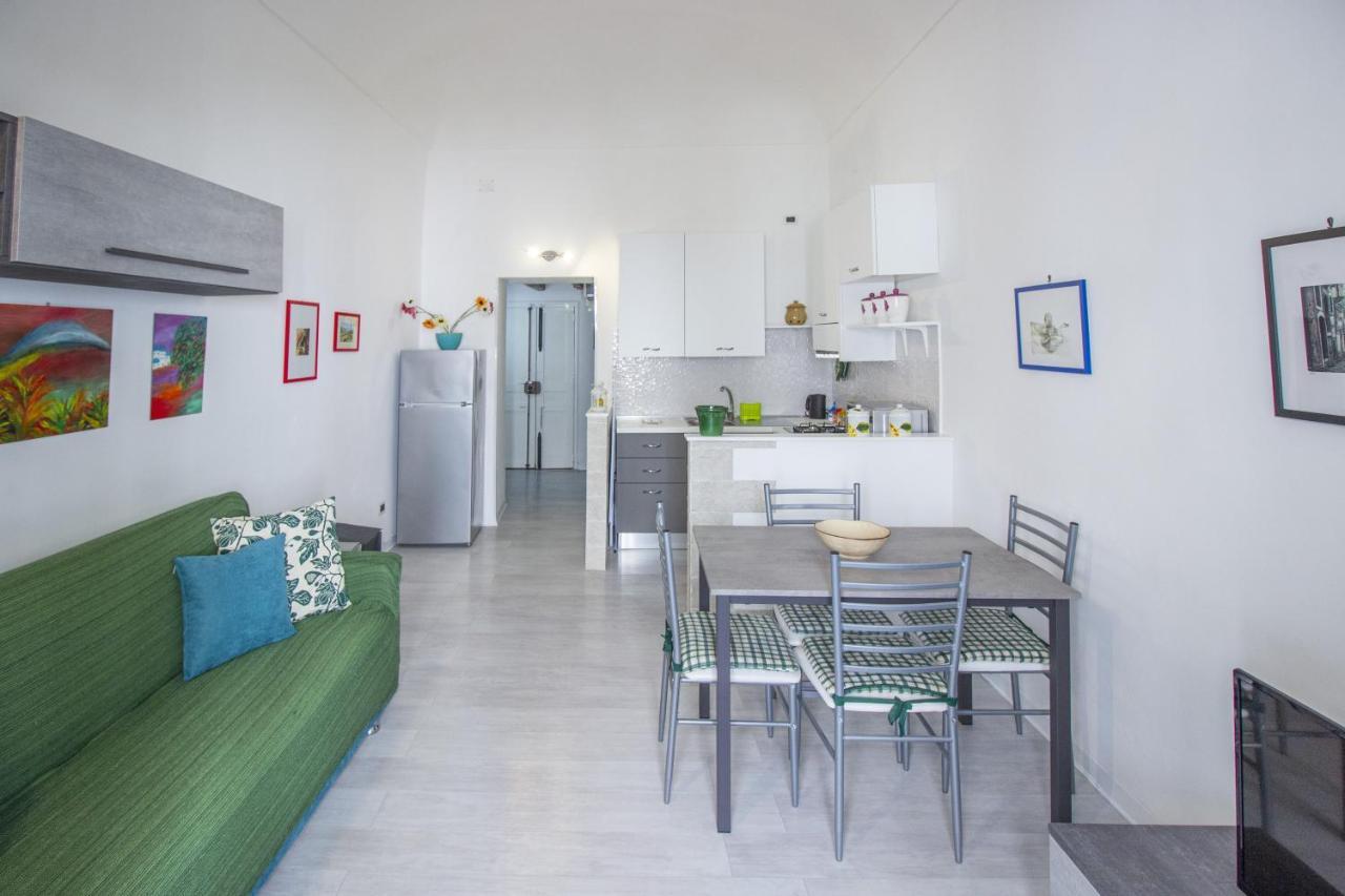 Maniace Homes - Federico & Angelica By Ortigia Apartments シラクーサ エクステリア 写真